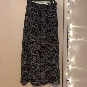 Forever 21 Maxi Tribal Pattern Skirt Size M